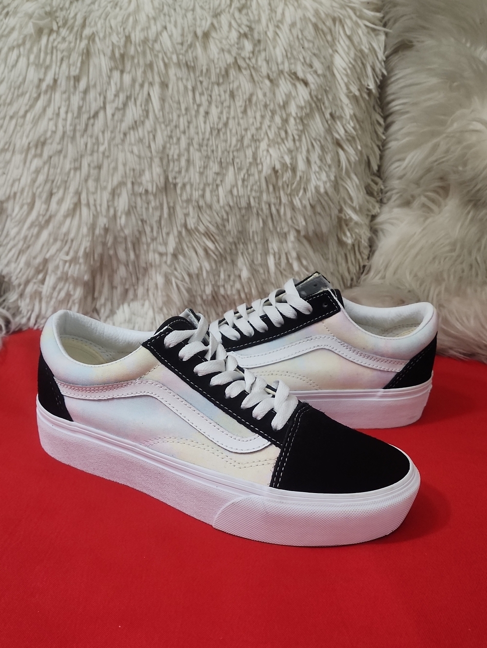 Vans Old Skool Low Top Sneakers in Black and White